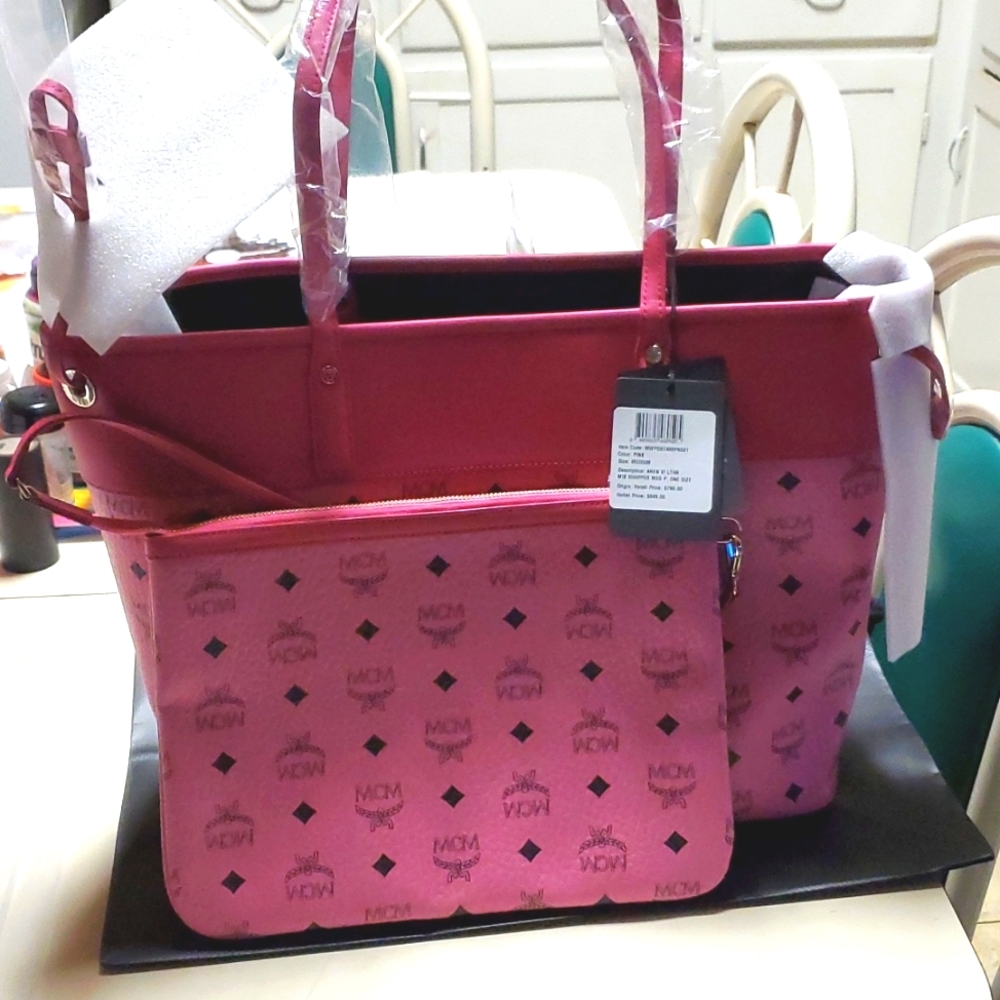 MCM Shopper